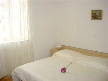 Tamarix Residence Vinjerac Esterno foto